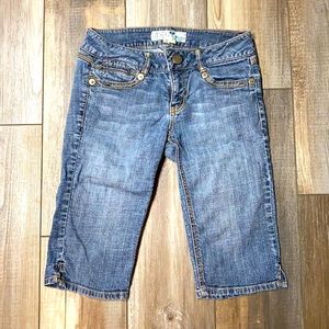 Jolt Jean capris size 7